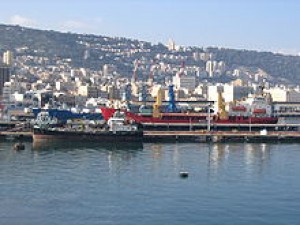 220px-port_of_haifa-_viewed_from_the_sea.jpg